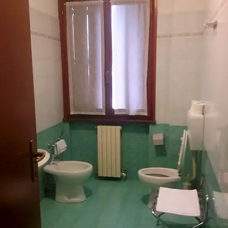 Otel Fiera 2*